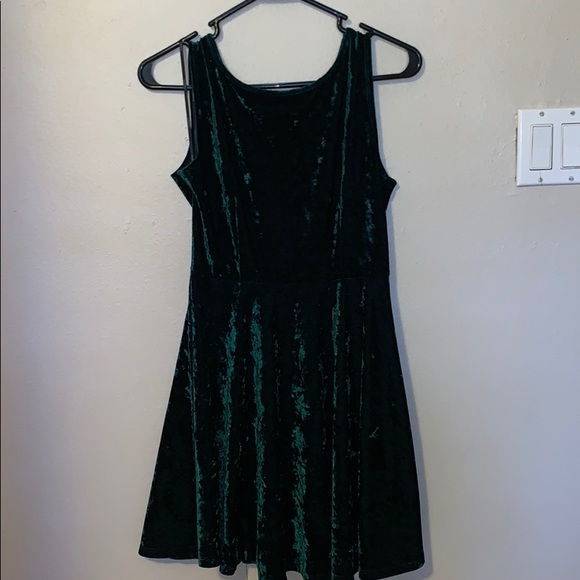 Forever 21 Dresses & Skirts - Forever 21 M Dark Green Velvet Dress